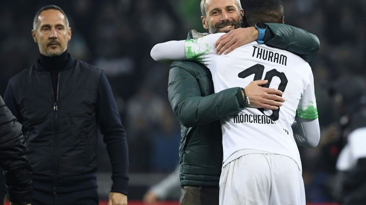 Marcus Thuram (r.) lobt seinen Trainer Marco Rose