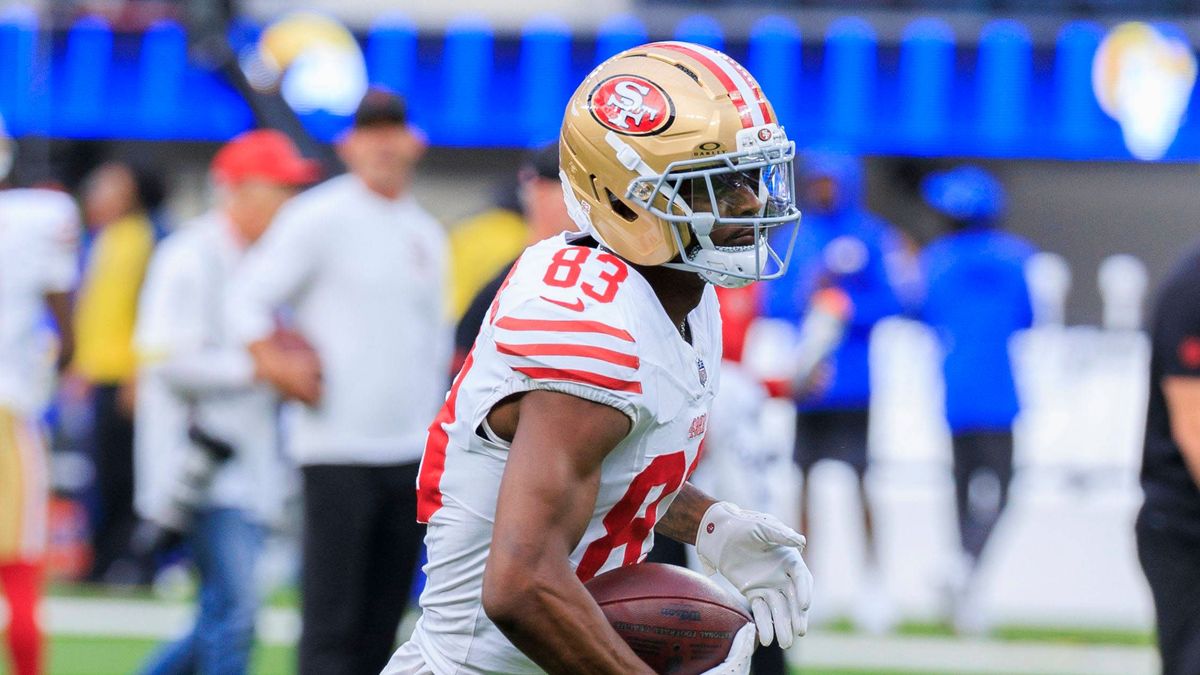 October 2, 2025, Inglewood, California, USA: 83 Marquez Valdes-Scantling, WR of the San Francisco 49ers during warmups prior to their regular NFL, American Football Herren, USA season game against ...