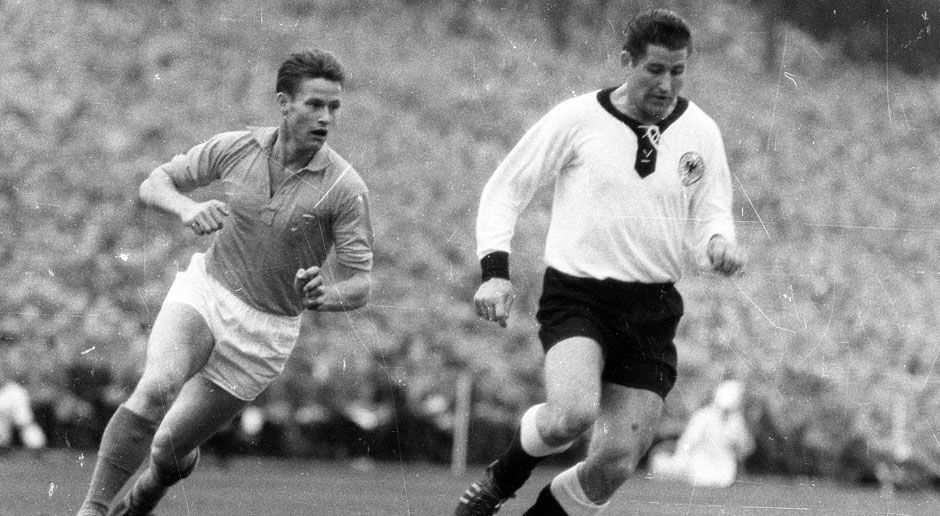 
                <strong>Platz 8: u.a. Helmut Rahn (Deutschland, 10 Tore)</strong><br>
                Sein legendärer Treffer im WM-Finale gegen Ungarn machten ihn zur Legende. Rahn erzielte seine 10 WM-Tore in ebenso vielen Partien. 
              