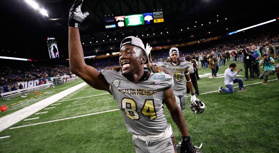 
                <strong>No. 5 Pick: Corey Davis</strong><br>
                Wide Receiver - Tennessee Titans
              