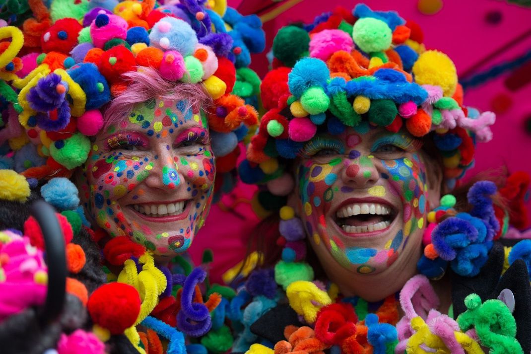 Wenn Karneval in Düsseldorf beginnt, sind die Jecken außer Rand und Band.