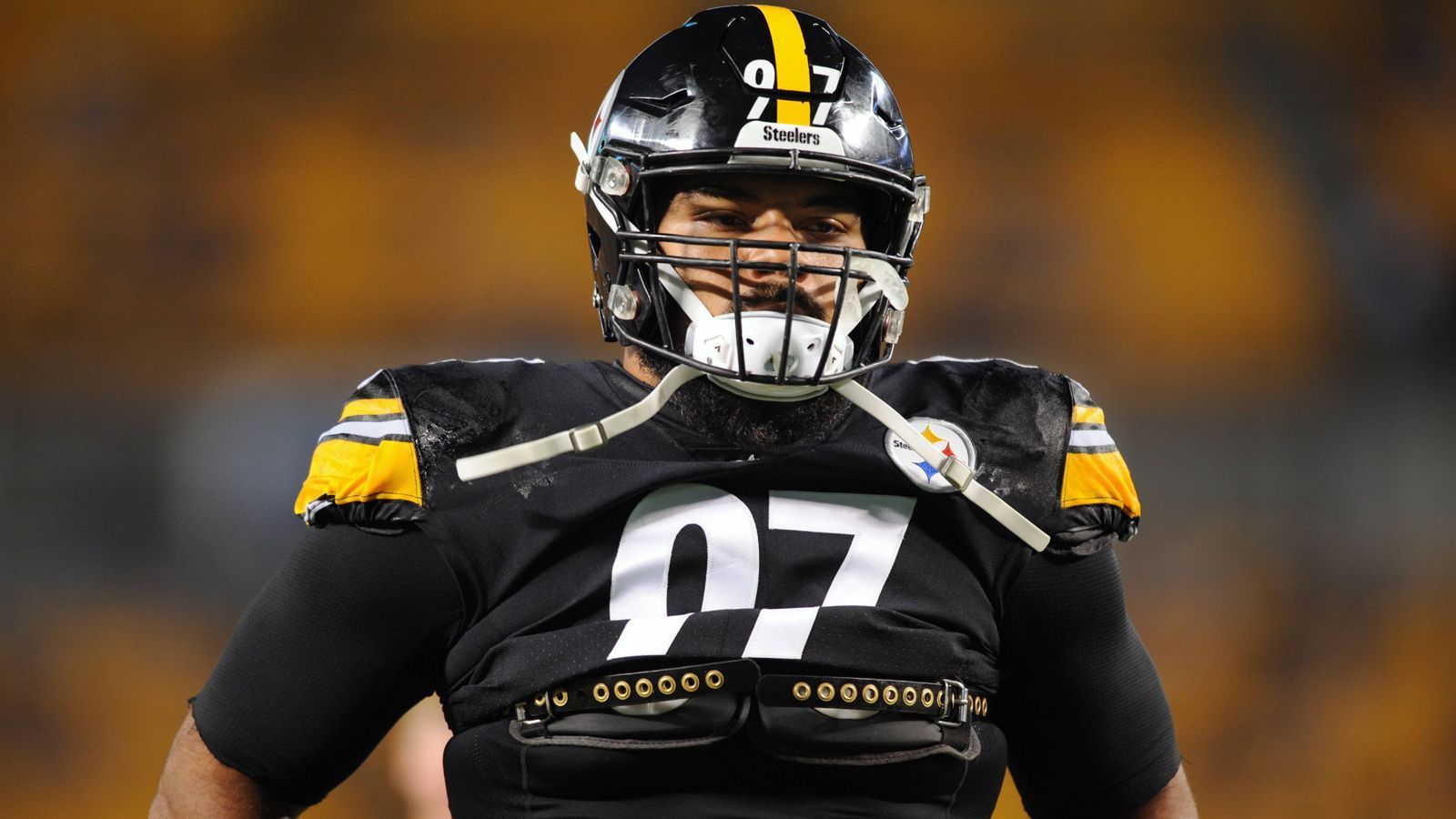 
                <strong>Pittsburgh Steelers: Cameron Heyward</strong><br>
                Position: Defensive End
              