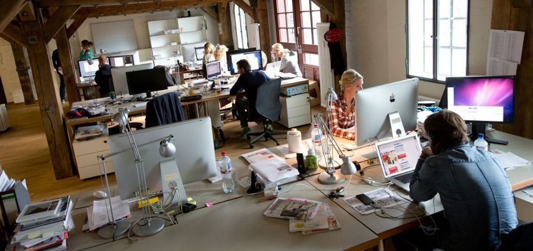 Article Image Media