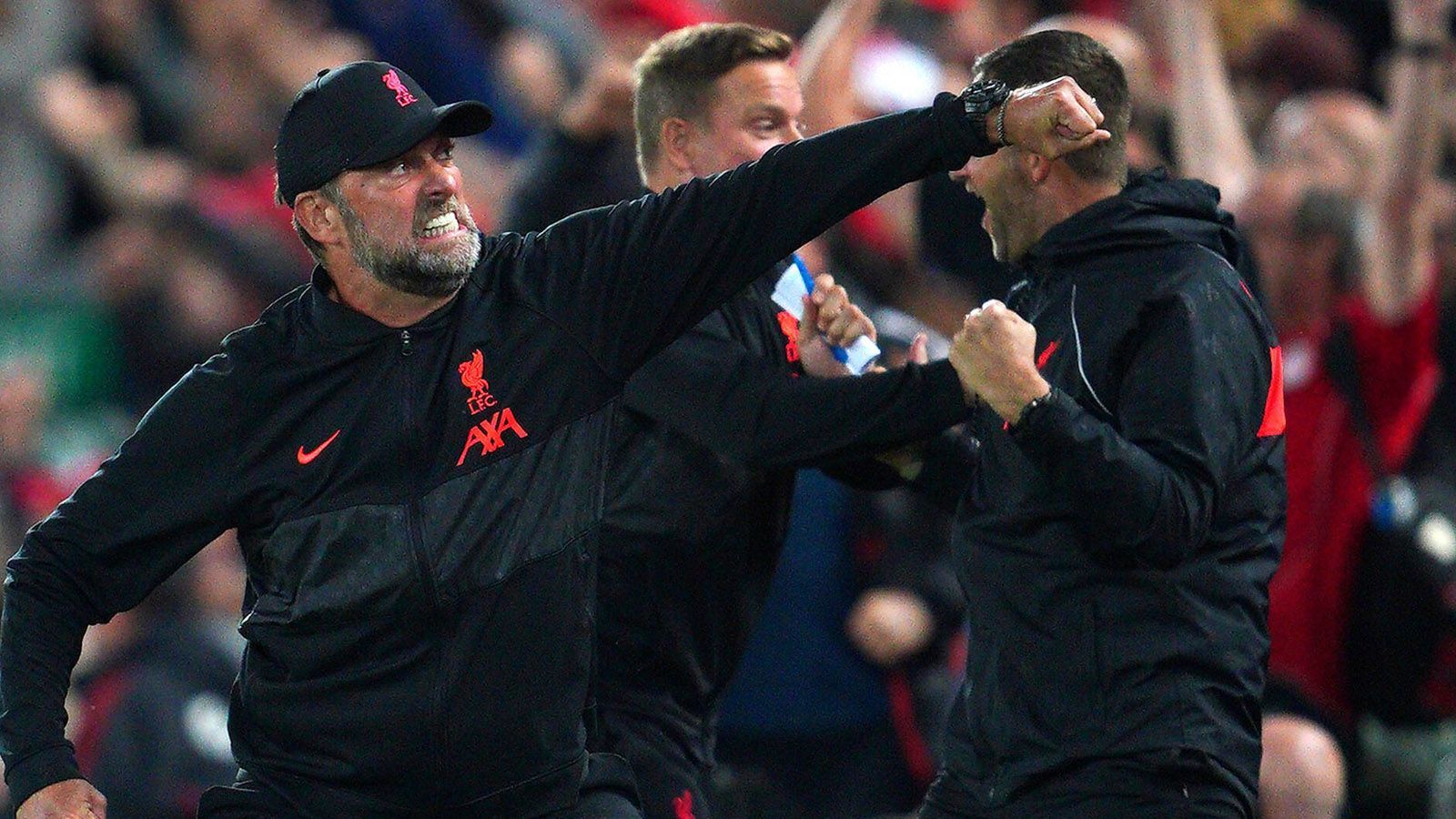 
                <strong>Liverpool bringt's nach Hause</strong><br>
                Es ist - selbstverschuldet - ein hartes Stück Arbeit, aber am Ende bringen Kloppos Männer den ersten Sieg in der CL-Gruppenphase unter Dach und Fach. Das 3:2 am Ende auf jeden Fall verdient. Congrats, Reds! 
              