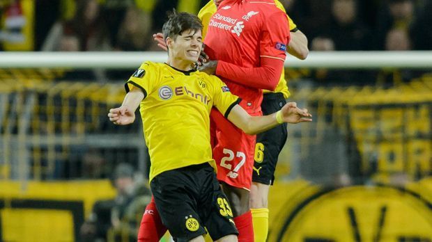 
                <strong>Julian Weigl</strong><br>
                Julian Weigl: Auch gegen Liverpool war der Youngster Dreh- und Angelpunkt. Forderte häufig die Bälle, spielte überlegte Pässe - und traute sich im Abschluss auch selbst mal etwas zu. ran-Note: 2.
              