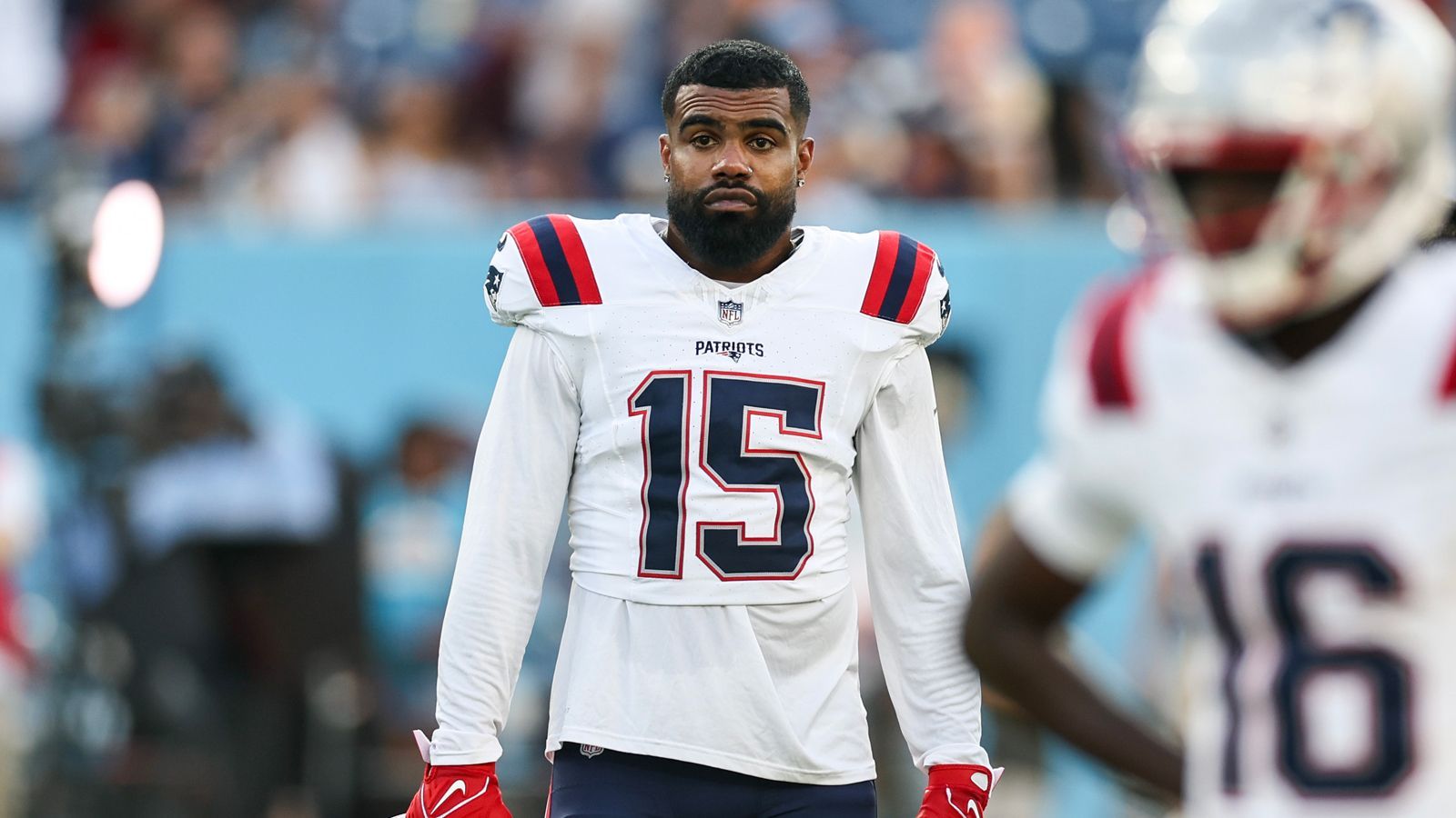 <strong>New England Patriots<br></strong>WR		Devante Parker<br>WR		Kendrick Bourne<br>SR		JuJu Smith-Schuster<br>LT		Trent Brown<br>LG		Cole Strange<br>C		David Andrews<br>RG		Mike Onwenu<br>RT		Riley Reiff<br>TE		Mike Gesicki<br>QB		Mac Jones<br>RB		Ezekiel Elliott