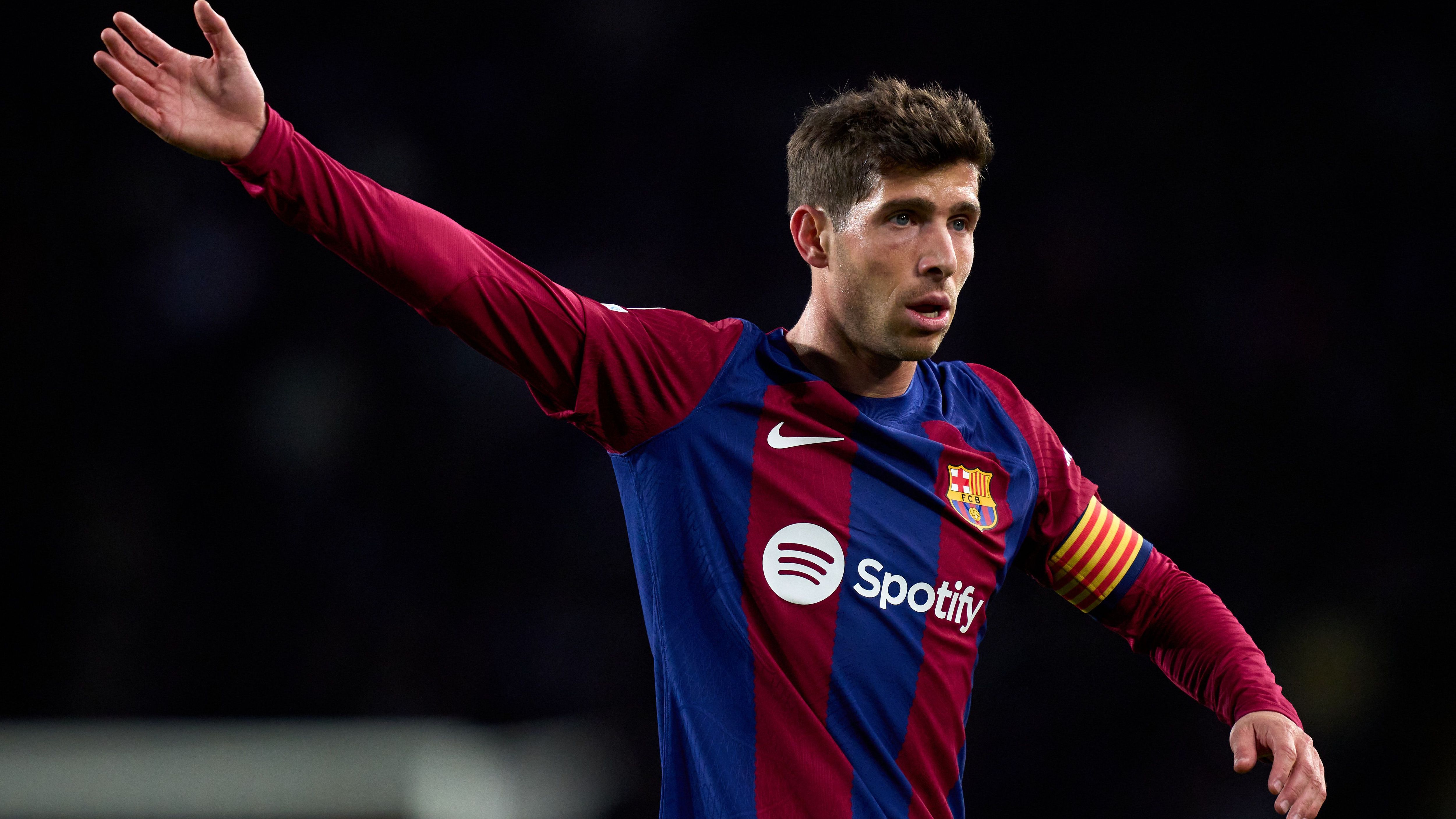 <strong>FC Barcelona&nbsp;(Abgänge)<br></strong>Zuvor müssen nämlich erst noch Spieler abgeben werden. Mit Marc Guiu und Chadi Riad verabschiedete man zwei Talente, denen der Durchbruch nicht mehr zugetraut wurde - der Vertrag von Vereinslegende und Kapitän Sergi Roberto wurde außerdem nicht verlängert. Um die Spielberechtigung für Olmo zu erhalten, müssen allerdings noch weitere Spieler gehen.