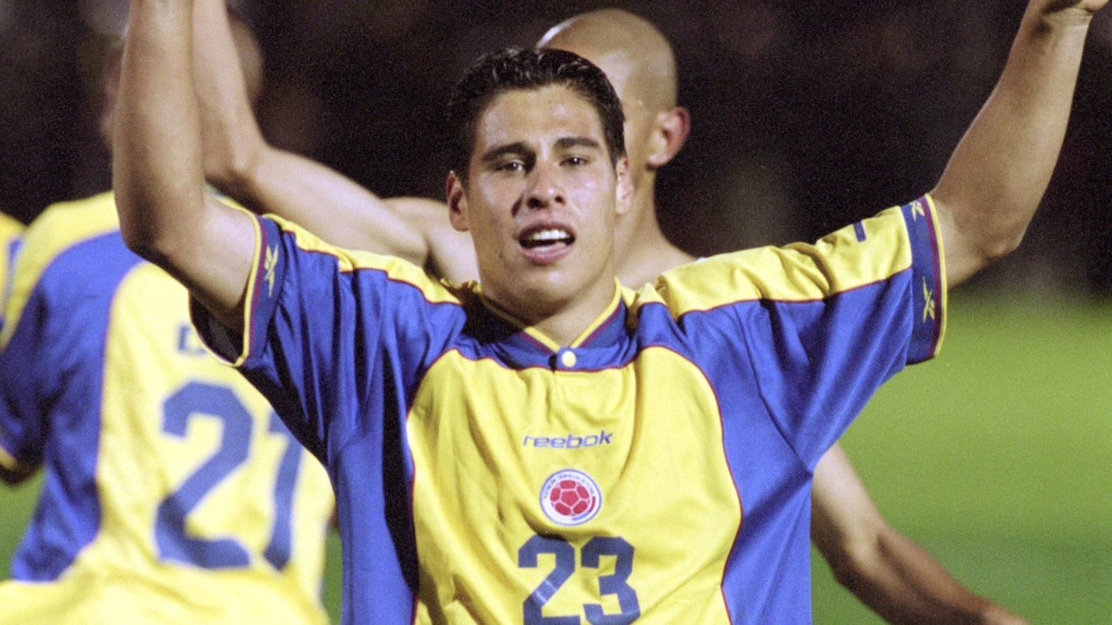
                <strong>Platz 13: Kolumbien (eine Final-Teilnahme)</strong><br>
                Im Copa-America-Finale: 2001Copa-America-Titel: 1Beste WM-Platzierung: Viertelfinale (2014)
              
