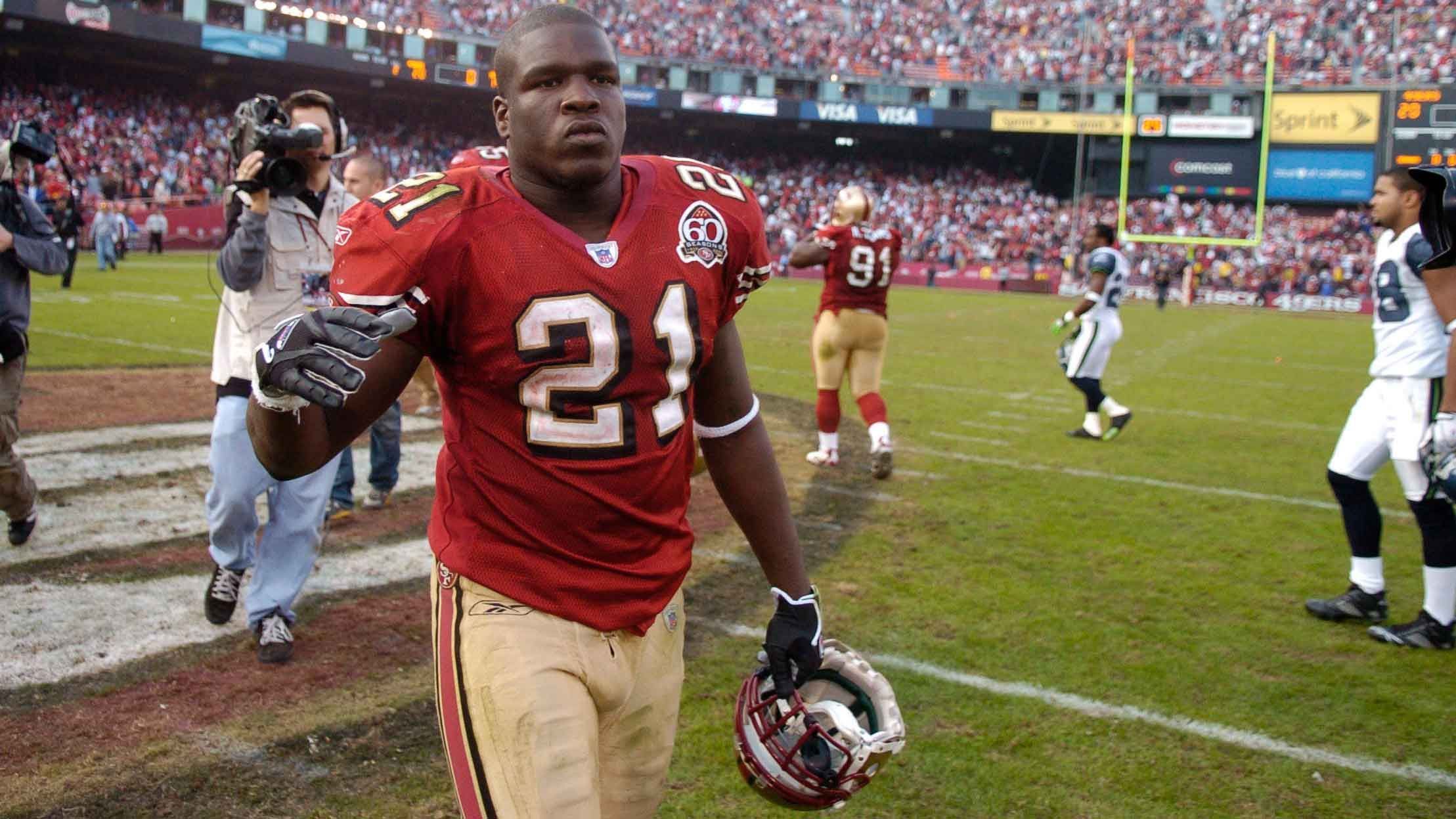 
                <strong>San Francisco 49ers: Frank Gore</strong><br>
                11.073 Yards bei 2.442 Runs - 64 Touchdowns
              