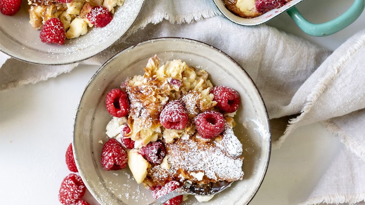 Croissant-Auflauf mit Himbeeren