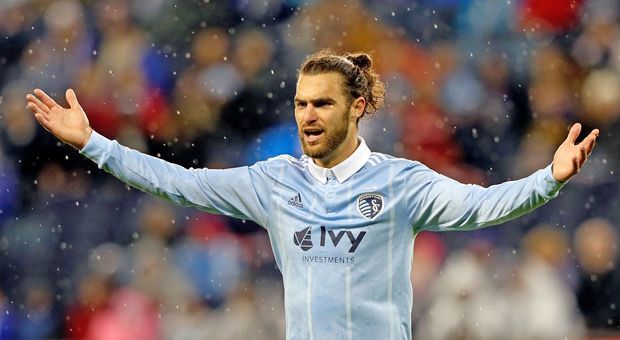 
                <strong>Graham Zusi</strong><br>
                VerteidigungSporting Kansas City
              