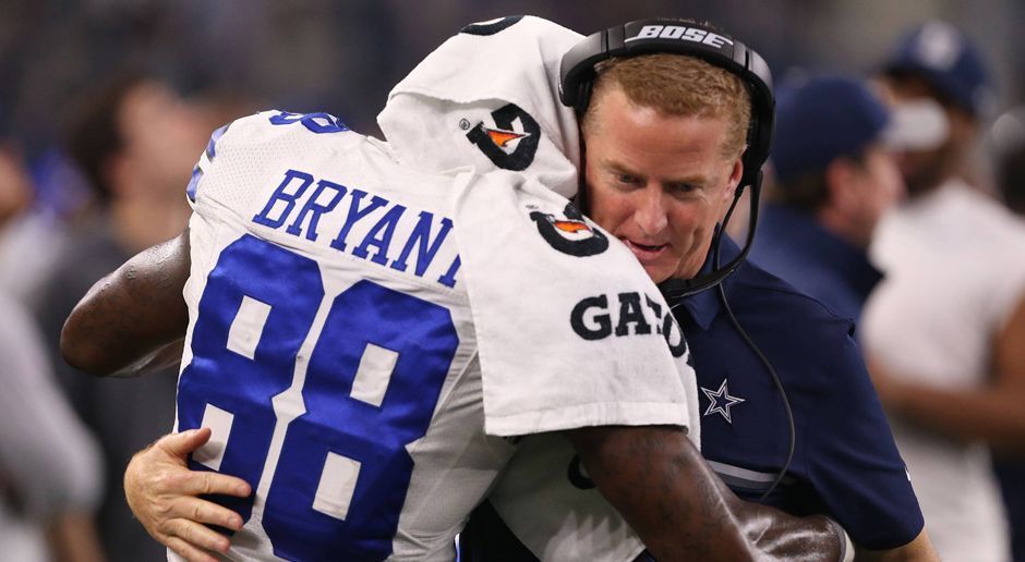 
                <strong>Jason Garrett (Dallas Cobwoys)</strong><br>
                Coach of the Year: Jason Garrett (Dallas Cowboys)
              