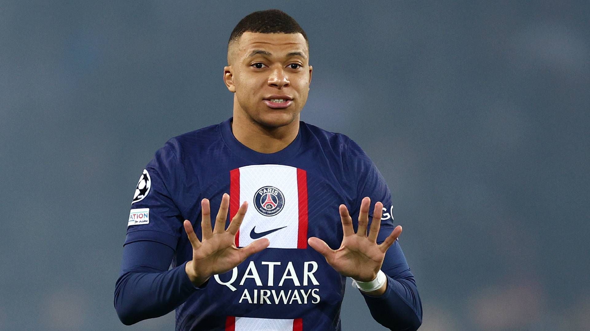 
                <strong>Paris Saint-Germain: Kylian Mbappe (201 Tore)</strong><br>
                Kylian Mbappe ist erst 24 Jahre alt, doch er hat sich bereits in die Geschichtsbücher von PSG eingetragen. Am 4. März 2023 erzielte er sein 201. Tor im Trikot seines Klubs und überholte damit den Uruguayer Edinson Cavani. ran zeigt die weiteren Top-Torschützen der großen Vereine.
              