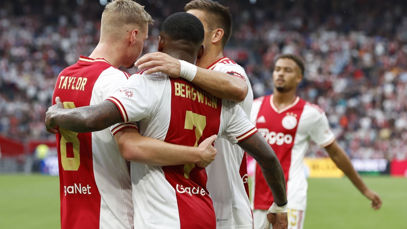 
                <strong>Topf 1: Ajax Amsterdam (Niederlande)</strong><br>
                &#x2022; Klub-Koeffizient: 82.500<br>&#x2022; Qualifiziert durch: Meistertitel in der Eredivisie<br>
              