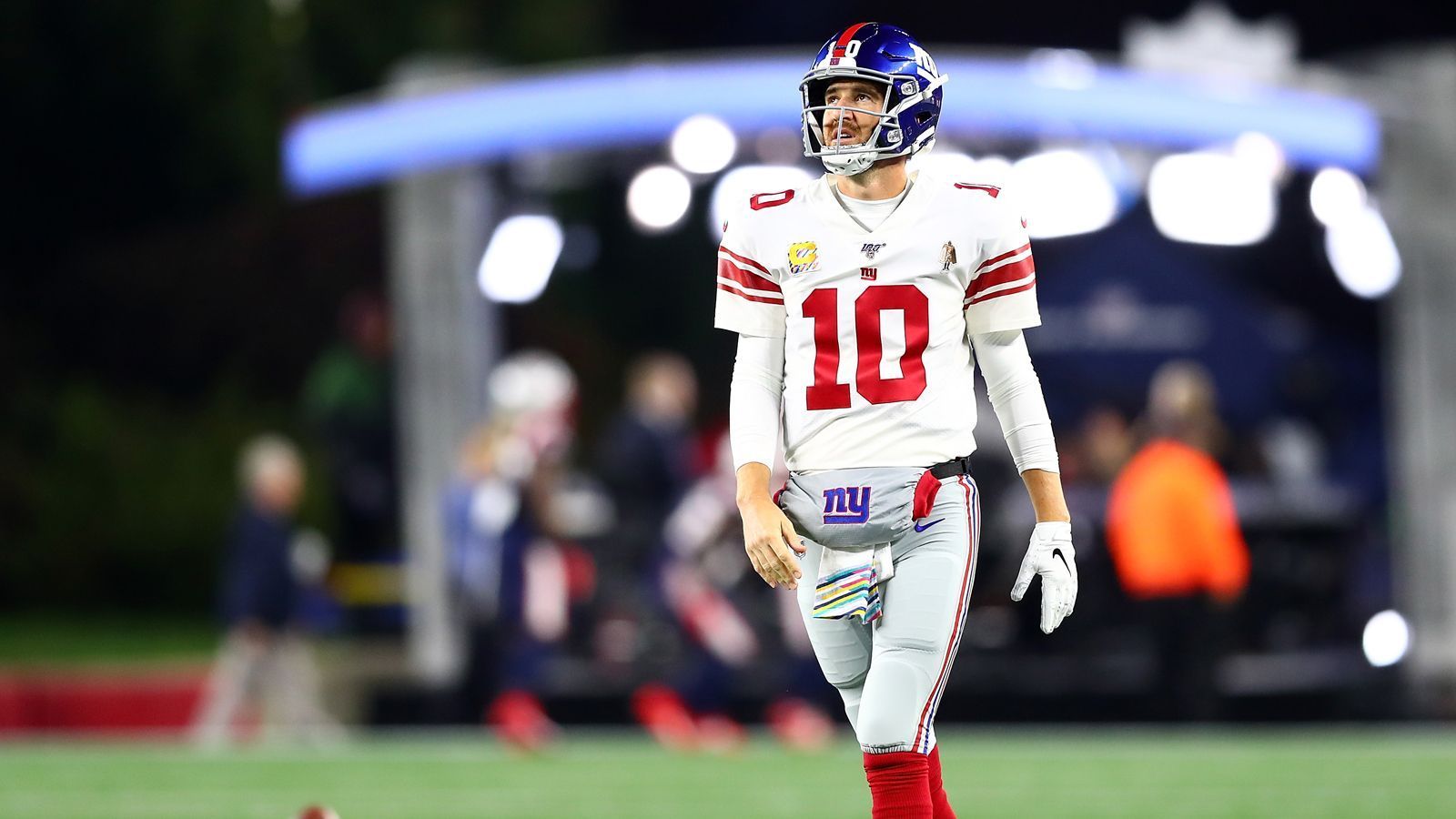 
                <strong>Gewinner: Eli Manning</strong><br>
                Einen besseren Abschied hätte sich Quarterback Eli Manning bei den New York Giants wohl nicht vorstellen können. Der 36:20 Erfolg über die Miami Dolphins war wohl sein letzter Heimsieg als Starter für das Team aus der Millionenmetropole. Manning warf für 283 Yards und zwei Touchdowns - bei dem rührenden Abgang werden seine drei Interceptions wohl keinen stören.
              