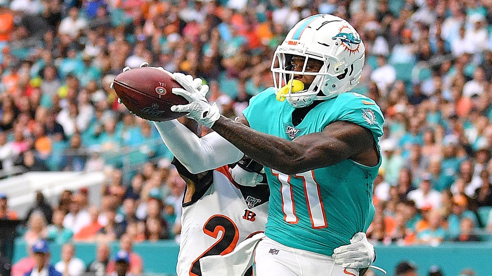 
                <strong>Miami Dolphins: Devante Parker</strong><br>
                Position: Wide ReceiverIm Team seit: 6 Saisons
              