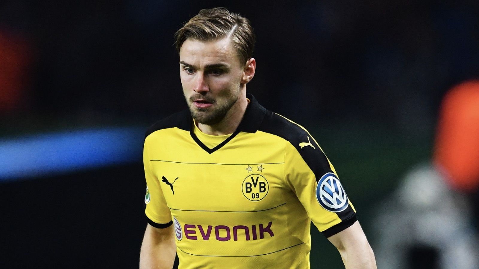 
                <strong>Marcel Schmelzer</strong><br>
                Schmelzer wird in der 90. Minute eingewechselt, um den Sieg abzusichern. ran-Note: ohne Bewertung
              