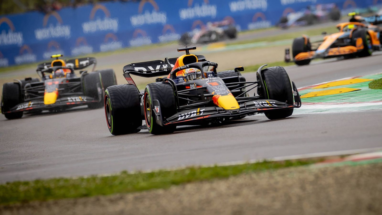 Formel 1 In Imola: Verstappen Siegt, Leclerc Patzt, Vettel Punktet