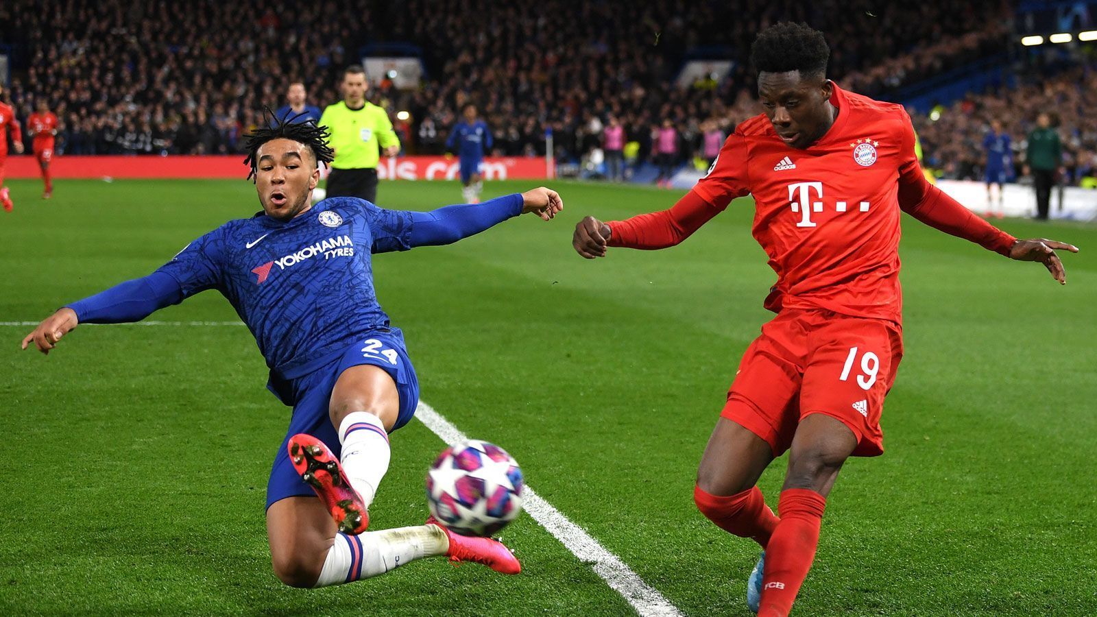
                <strong>Im Europacup wird es erst im Oktober ernst</strong><br>
                Der Startschuss in die Gruppenphasen von Champions League und Europa League erfolgt in diesem Jahr erst am 20. respektive 22. Oktober und damit rund zwei Monate nach Kürung der Titelträger der Saison 2019/2020. Dann geht es aber auch Schlag auf Schlag: Zwischen dem 1. und 3. Spieltag vergehen nur zwei Wochen, genauso zwischen dem 4. und 6. Spieltag ab 24. respektive 26. November. Bestehen bleibt dafür das über mehr als einen Monat gestreckte Achtelfinale in der "Königsklasse". Hier ertönt der erste Anpfiff am 16. Februar 2021, komplett ist das Feld der Viertelfinalisten erst am 17. März.
              