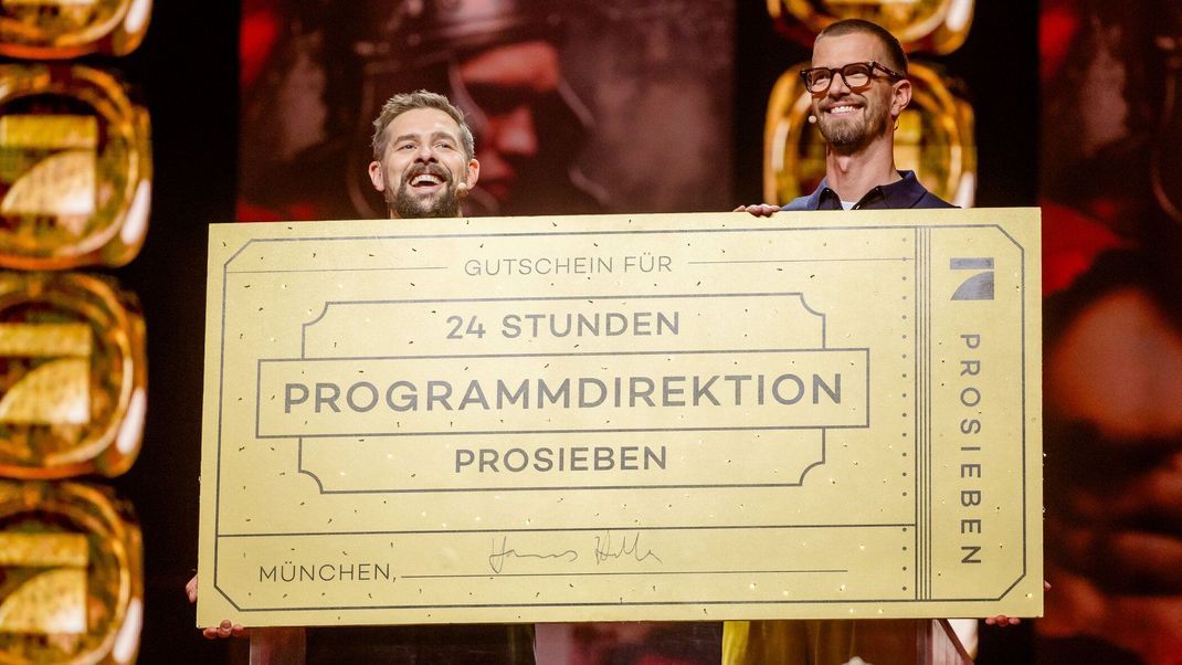 Der Sieg in der Jubiläumsfolge von "Joko und Klaas gegen ProSieben" macht Klaas Heufer-Umlauf und Joko Winterscheidt zu glücklichen Programm-Direktoren für einen Tag.