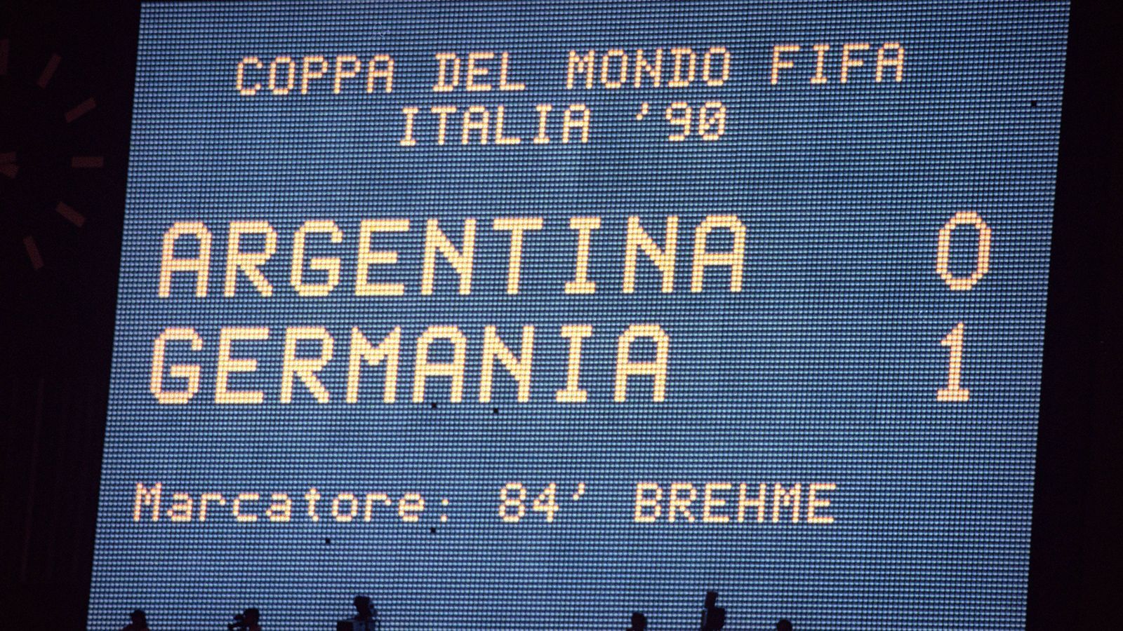
                <strong>WM-Finale 1990: Argentinien - Deutschland</strong><br>
                1:0 stand auf der Anzeigetafel. Nun galt es, die letzten Minuten eines einseitigen Finales zu überstehen.
              
