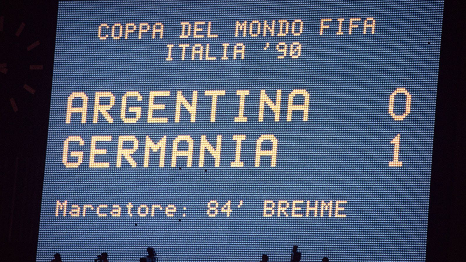
                <strong>WM-Finale 1990: Argentinien - Deutschland</strong><br>
                1:0 stand auf der Anzeigetafel. Nun galt es, die letzten Minuten eines einseitigen Finales zu überstehen.
              