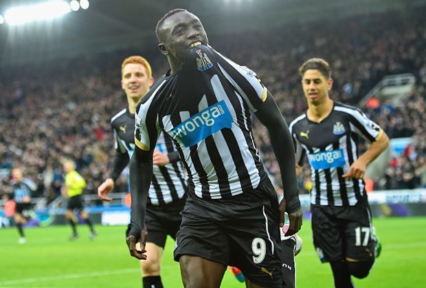 
                <strong>Platz 9: Papiss Demba Cissé</strong><br>
                Vor ihm steht der Ex-Freiburger Papiss Demba Cissé. Der Stürmer von Newcastle United erzielte zwar nur elf Tore, machte aber aus 30,6 Prozent seiner Chancen einen Treffer.
              