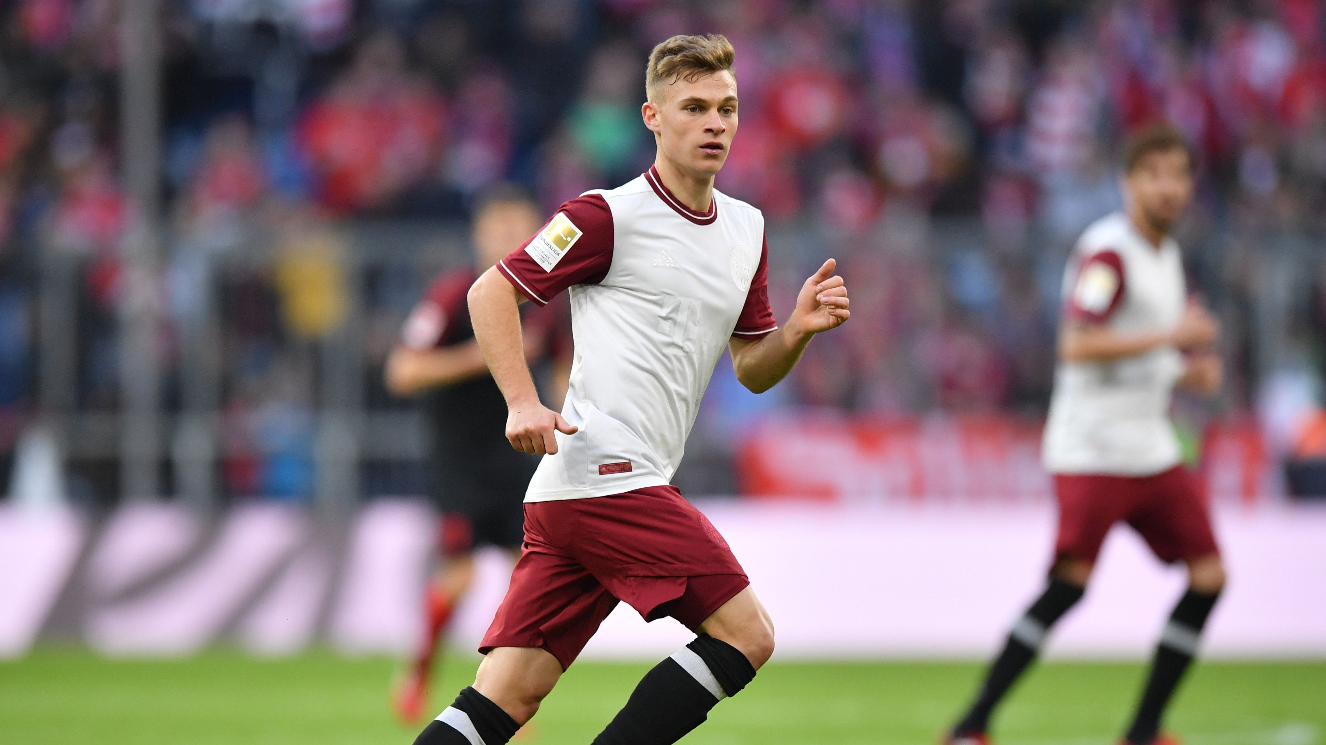 
                <strong>Joshua Kimmich (FC Bayern)</strong><br>
                Messi: "Ein äußerst talentierter Außenverteidiger, der so viele Vorlagen liefert."
              