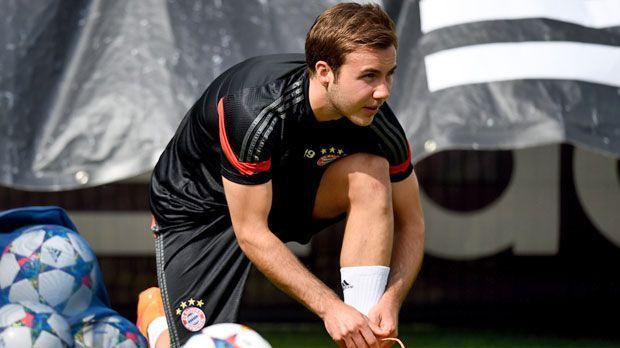 
                <strong>Mario Götze</strong><br>
                Mit Mario Götze ist der einzige Deutsche auf Rang 8 der teuersten U21-Spieler weltweit. Für seinen Wechsel kassierte Dortmund 37 Millionen Euro vom FC Bayern München. Auch der Weltmeister ist jedoch in München nicht komplett unumstritten.
              