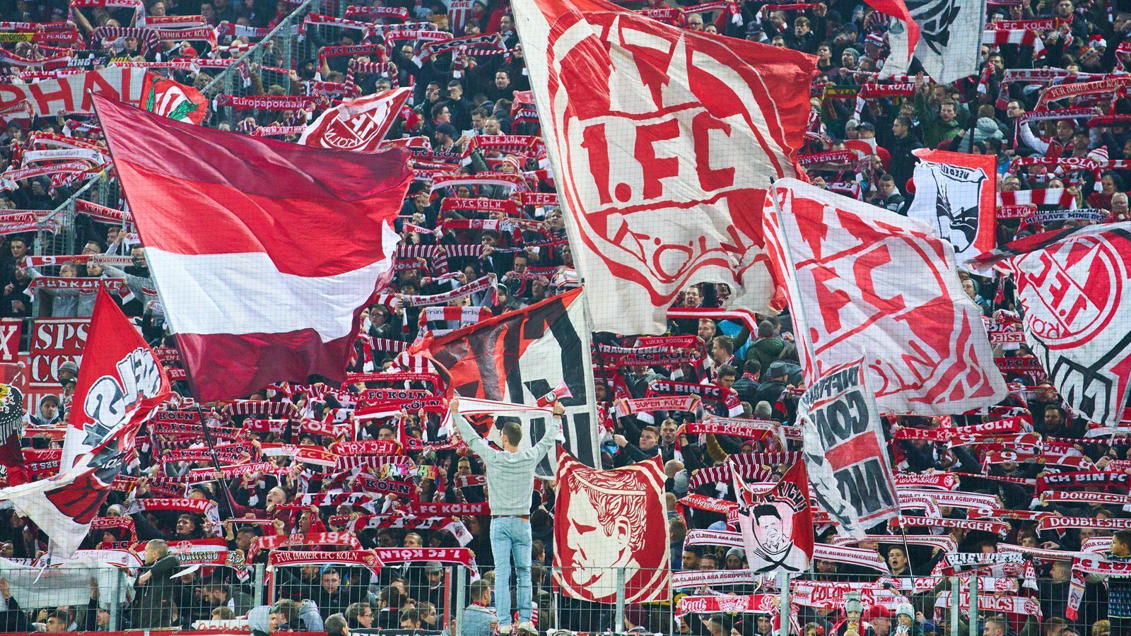 
                <strong>1. FC Köln</strong><br>
                Der Verein aus der Domstadt hat seine Profi-Abteilung zwar ausgegliedert (1. FC Köln GmbH & Co. KGaA), Besitz aber noch immer die komplette Hoheit über die KGaA. Ein Investor ist bislang noch nicht eingestiegen.
              