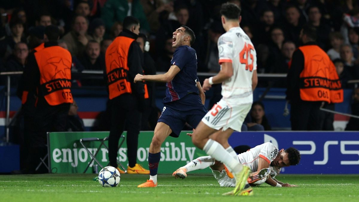 Luis Díaz (r.) im Zweikampf mit Achraf Hakimi