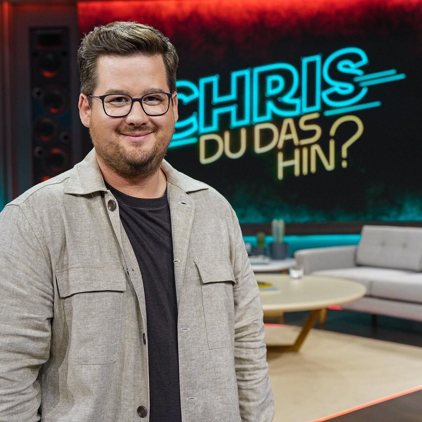 Chris Tall moderiert die Comedy-Show "Chris Du das hin?"