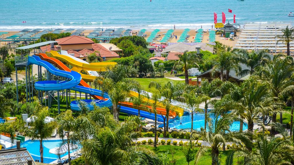 Heute Abend live: "SAT.1 Urlaubscheck!" - All inclusive, Ferienpark & Individualreise