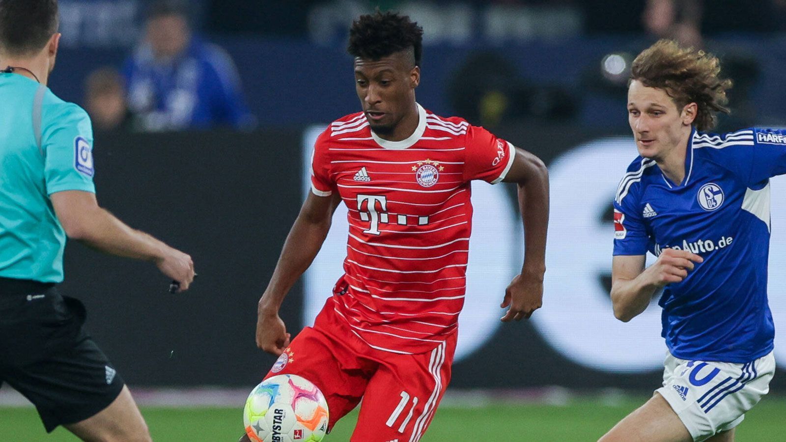 
                <strong>Kingsley Coman</strong><br>
                Mit einem guten Start in die Partie. Zeigt sich flink, agil, trickreich. Kommt auf seiner linken, offensiven Seite auch ein ums andere Mal an seinem Gegenspieler vorbei, nur die entscheidenden Flanken oder Pässe sind dann zu ungenau. Das kann er deutlich besser. ran-Note: 4
              