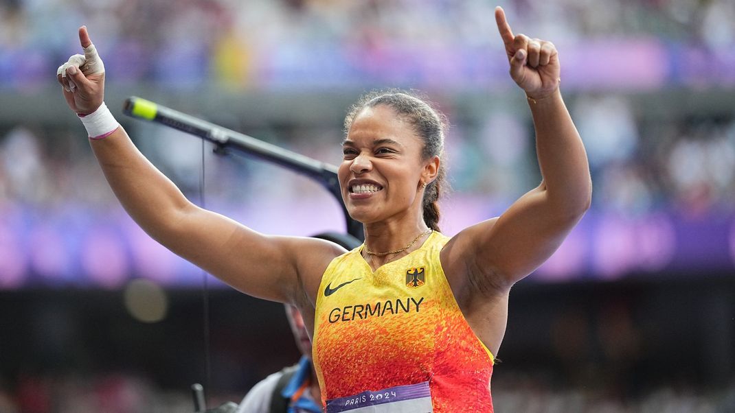 Leichtathletik-Sportlerin&nbsp;Yemisi Ogunleye gewinnt Gold.