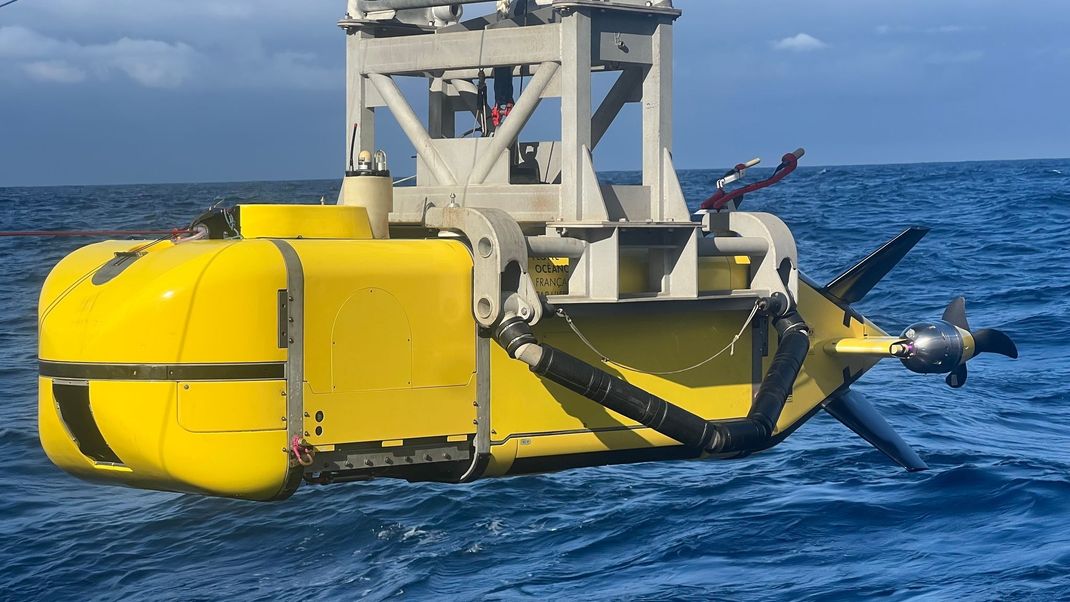 Eine Expedition hat über 1.000 Fässer mit Atommüll im Atlantik geortet.