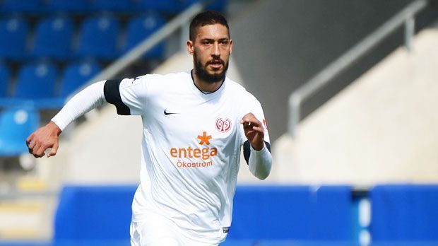 
                <strong>Malik Fathi</strong><br>
                Malik Fathi: Nachdem sein Vertrag beim 1. FSV Mainz 05 im Sommer 2014 ausgelaufen war, galt Fathi ein halbes Jahr als vereinslos. Mittlerweile steht der 31-Jährige bei Atletico Baleares in der spanischen Segunda Division unter Vertrag.
              