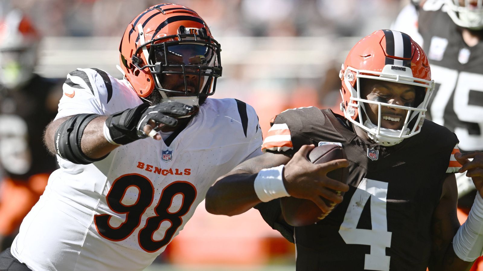 <strong>Sheldon Rankins (Free Agent)</strong><br>Die Cincinnati Bengals haben die Entlassung von Defensive Tackle Sheldon Rankins bestätigt. Der 30-Jährige kam in der Vorsaison in sieben Spielen zum Einsatz (alle von Anfang an). Durch die nun erfolgte Trennung nach nur einem Jahr wird für die Bengals Cap Space in Höhe von 9,6 Millionen US-Dollar frei.