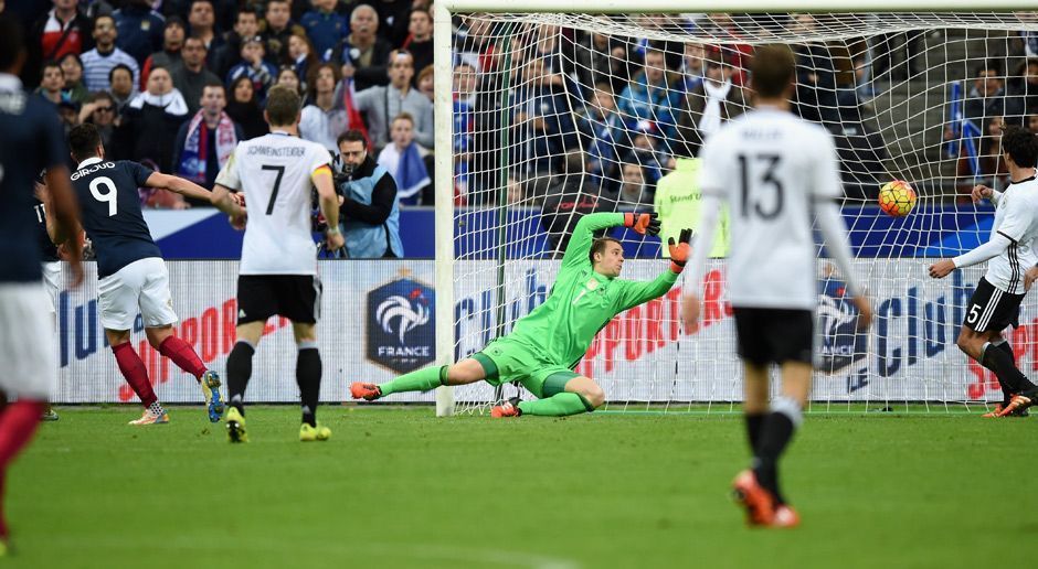 
                <strong>Frankreich vs. Deutschland: Die Einzelkritik</strong><br>
                Die deutsche Nationalmannschaft verliert ein Test-Länderspiel gegen Frankreich in Paris mit 0:2. ran.de nimmt die Spieler beider Mannschaften unter die Lupe - die Einzelkritik.
              
