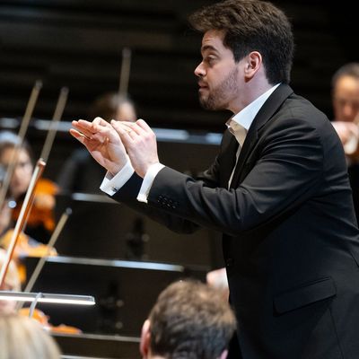 Dirigent Lahav Shani und die Münchner Philharmoniker