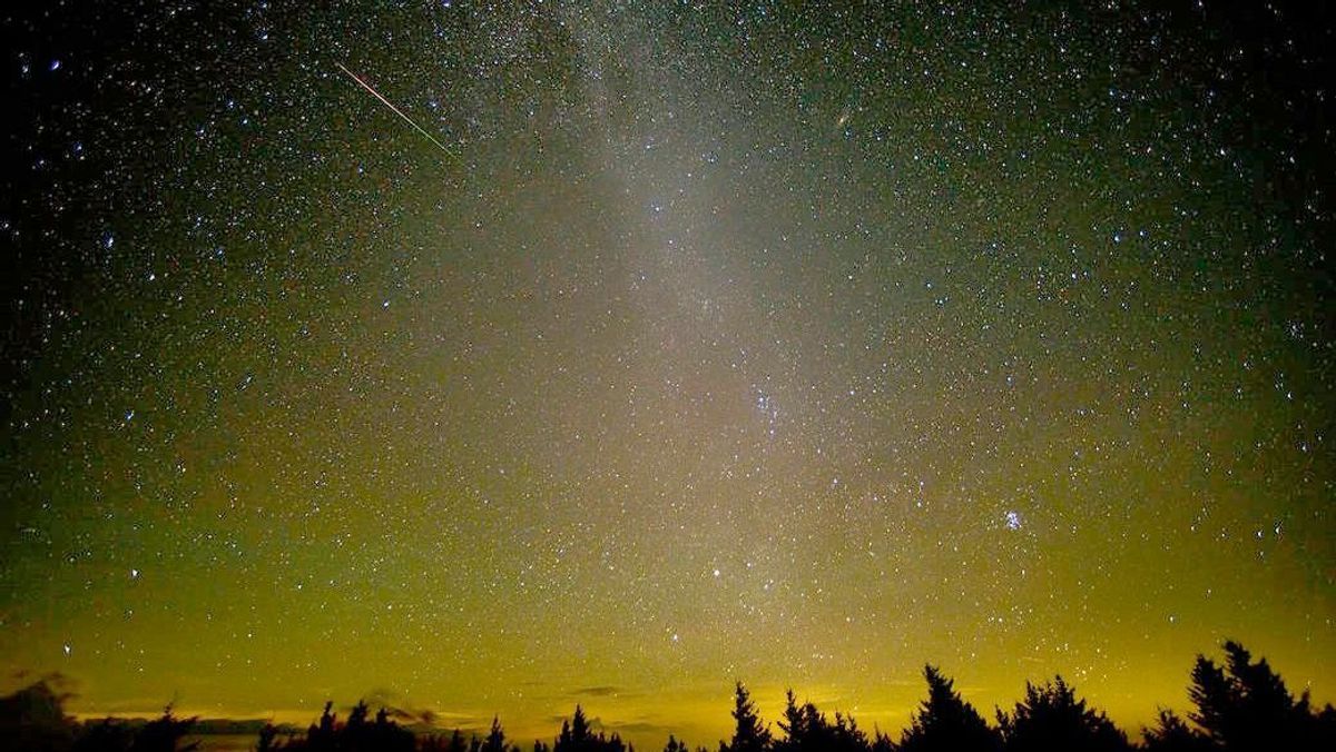 Nasa Ingham Meteor In Der Dammerung