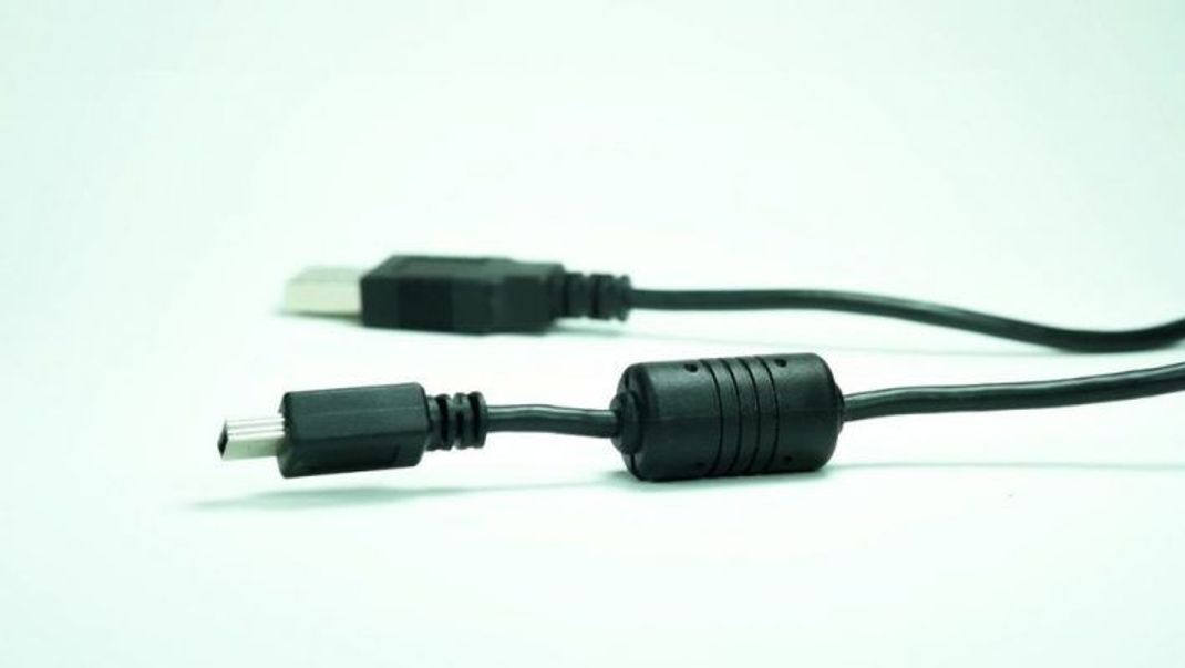 Laptop-, HDMI-oder USB-Kabel: alle besitzen einen Entstörfilter