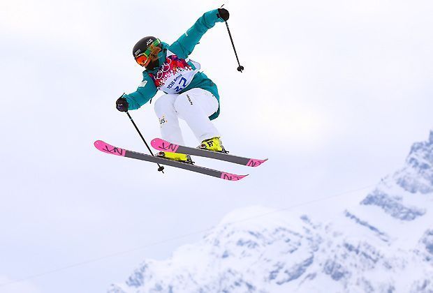 
                <strong>Heiße Flugshow</strong><br>
                Anna Segal macht hoch oben in der Luft eine gute Figur, doch für eine Medaille reicht es nicht ganz. Für die Australierin springt letztlich Platz vier heraus.
              