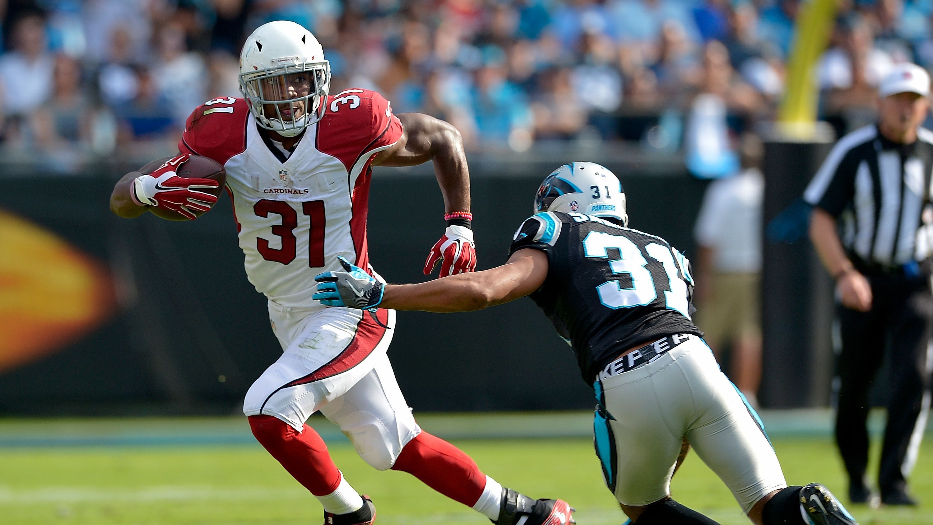 <strong>David Johnson (Free Agent)</strong>&nbsp;<br>Auch Running Back David Johnson hat seine Karriere beendet. Das teilte er in den sozialen Medien mit. In einem langen Statement bedankte er sich unter anderem bei den Fans, Coaches und Teamkollegen. Er hofft, er habe "einen positiven Eindruck hinterlassen".&nbsp; Johnson spielte für die Arizona Cardinals, Houston Texans und zuletzt 2022 für die New Orleans Saints.