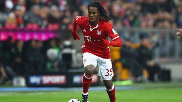 
                <strong>Renato Sanches (35 Mio Euro)</strong><br>
                Mit jeder Menge Vorschusslorbeeren kam der frischgebackene Europameister vor einem Jahr von Benfica Lissabon nach München. Durchsetzen konnte sich Renato Sanches bislang jedoch nicht. In der "TZ" gab sich der Youngster zuletzt selbstkritisch. "Ich habe selbst mehr von mir erwartet. Aber ich lasse mich davon nicht unterkriegen. Ich bin sicher, dass die kommende Saison auch in individueller Hinsicht besser laufen wird für mich." Ob er die Chance dazu bekommt, ist jedoch fraglich. Laut "BeIN Sports" steht ein Leihgeschäft im Raum. Olympique Marseille und der AS Monaco sollen Interesse haben.
              