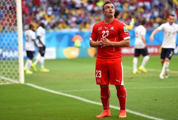 
                <strong>Xerdan Shaquiri (3 Tore, Schweiz, Bayern München)</strong><br>
                Shaqiri erzielt alle drei Tore zum 3:0 der Schweizer gegen Honduras und sorgt fast im Alleingang für den Achtelfinal-Einzug. Damit schafft es die "Nati", die zuvor beim 2:5 gegen Frankreich noch bitter untergangen waren, nach acht Jahren wieder in die K.o.-Phase.  
              