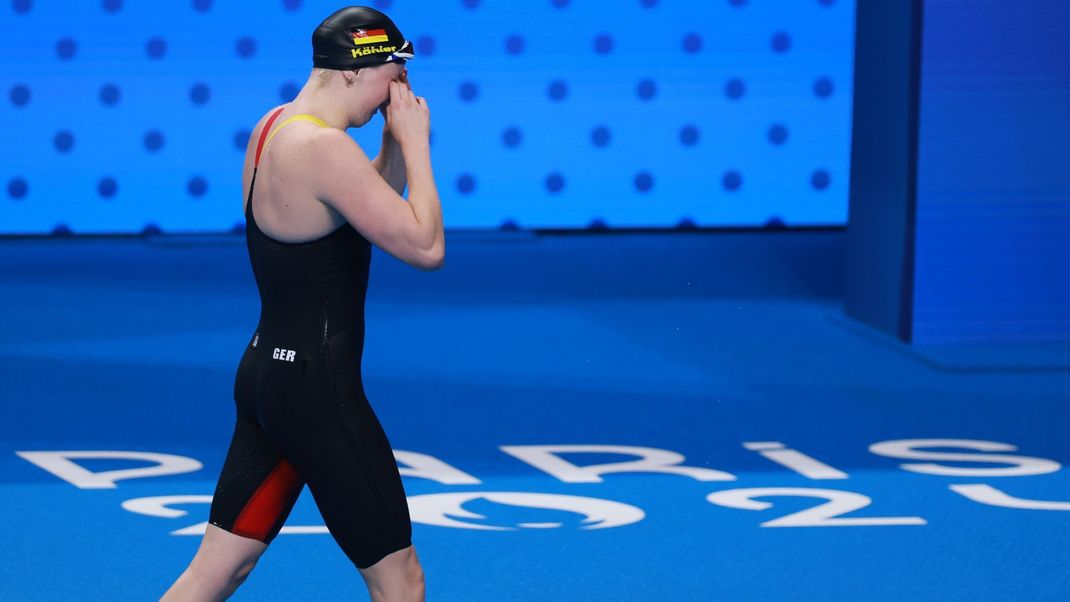 28. Juli 2024, Frankreich, Paris: Olympia, Schwimmen, Paris La Defense Arena, 100 Meter Schmetterling, Frauen, Finale: Angelina Köhler aus Deutschland reagiert enttäuscht.