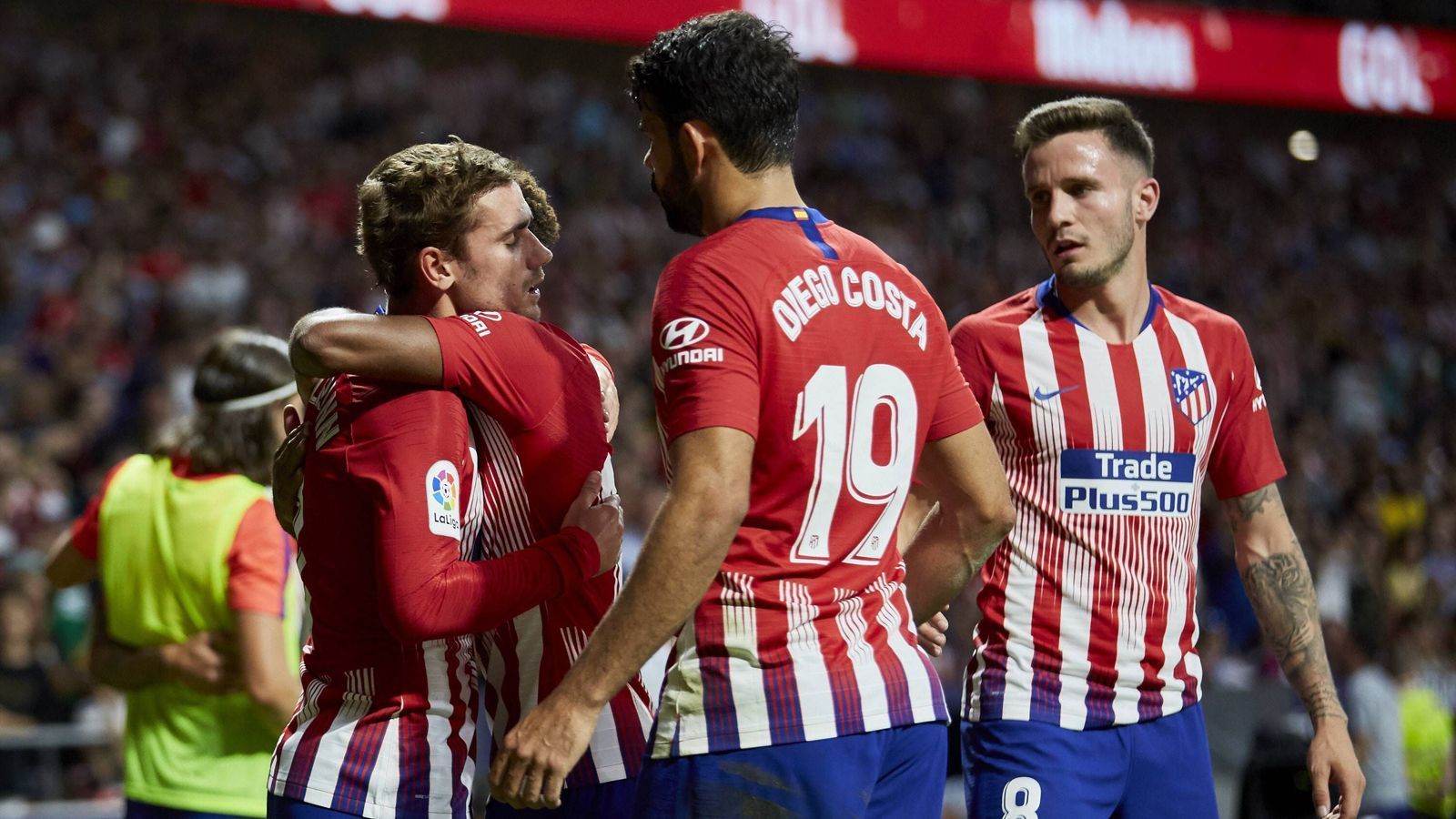 
                <strong>Topf 1: Atletico Madrid (Vizemeister in Spanien und Sieger der Europa League)</strong><br>
                Größter CL-Erfolg: Finale 1974, 2014, 2016Trainer: Diego SimeoneTopstar: Antoine Griezmann (li.)
              