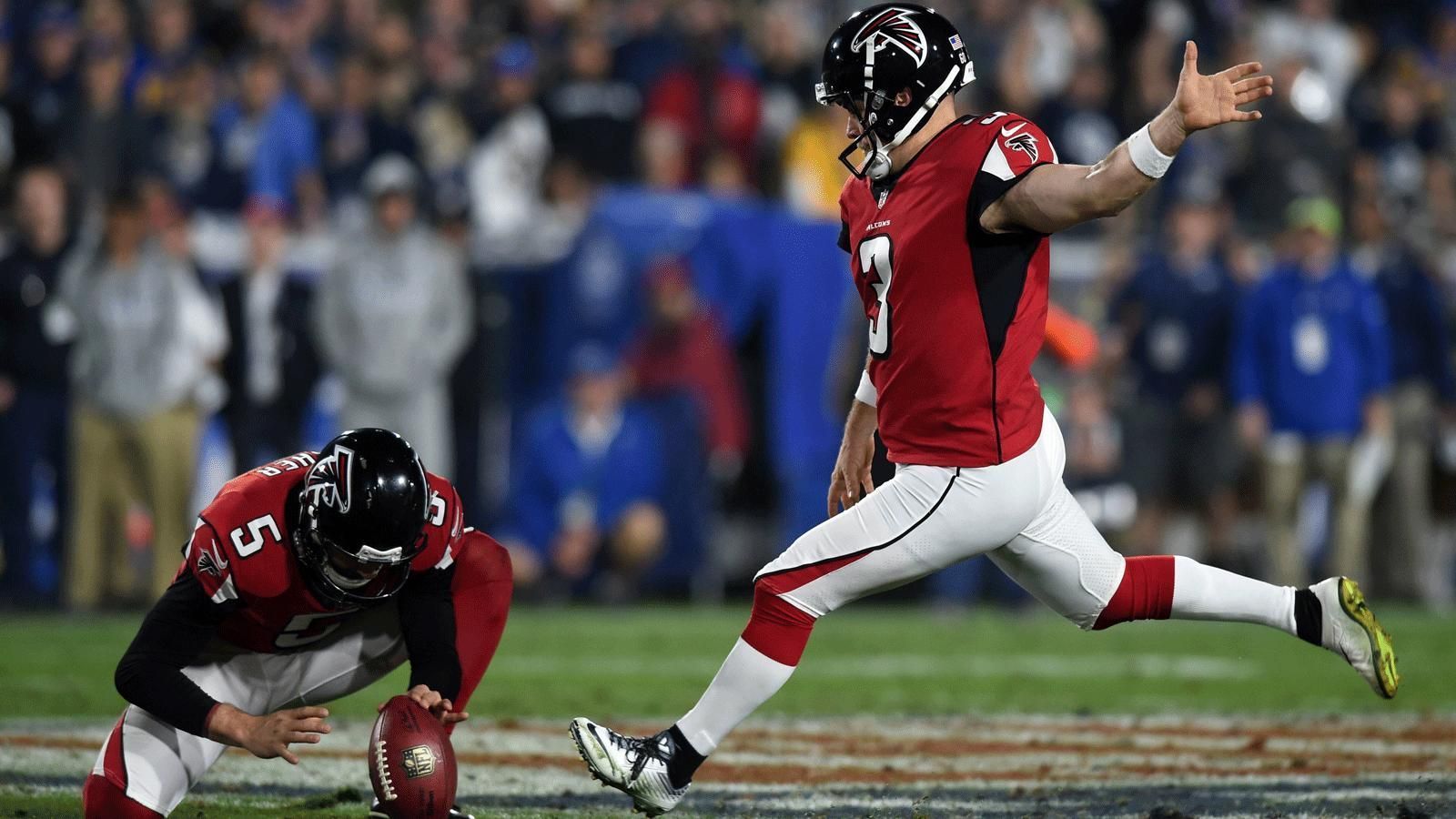 
                <strong>Kicker / Falcons</strong><br>
                Falcons-Kicker Matt Bryant spielt seit 2002 in der NFL und seit 2009 für die Falcons. Vergangene Saison verwandelte er 87,2 Prozent seiner Field Goals. Das längste Field Goal seiner Karriere betrug 62 Yards.
              