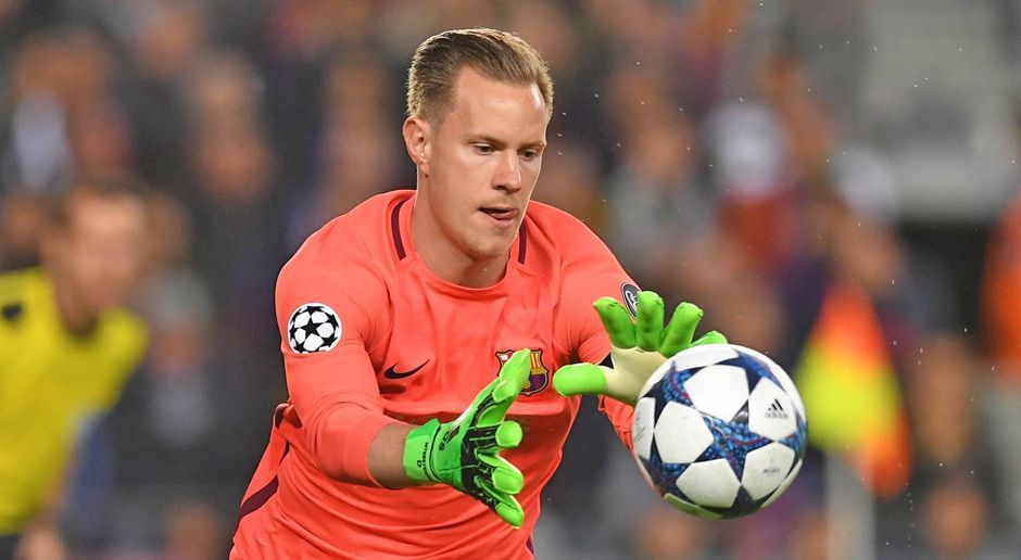 
                <strong>TW: Marc-Andre ter Stegen (FC Barcelona)</strong><br>
                Der Schlussmann des FC Barcelona kassierte in den sechs Gruppenspielen gegen Juventus Turin, Olympiakos Piräus und Sporting Lissabon nur ein Gegentor. Vor allem gegen den Vorjahresfinalisten aus Italien zeigte die deutsche Nummer zwei starke Leistungen.
              